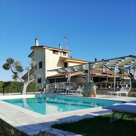 Bed & Breakfast Giardini Di Marzo เลชเช ภายนอก รูปภาพ