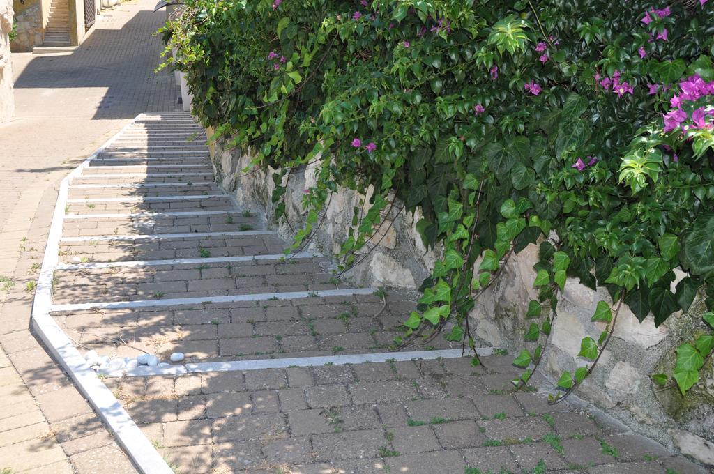 Bed & Breakfast Giardini Di Marzo เลชเช ภายนอก รูปภาพ