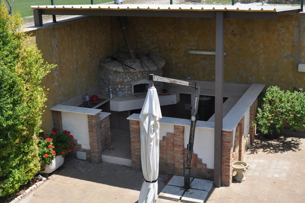 Bed & Breakfast Giardini Di Marzo เลชเช ภายนอก รูปภาพ