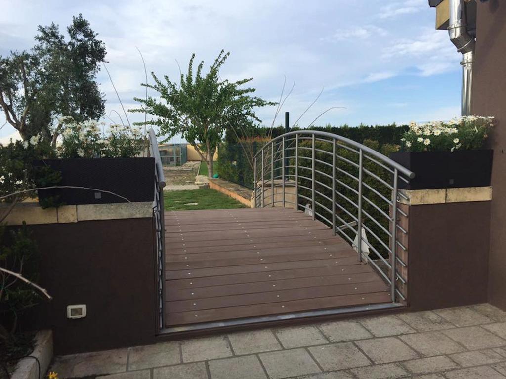 Bed & Breakfast Giardini Di Marzo เลชเช ภายนอก รูปภาพ