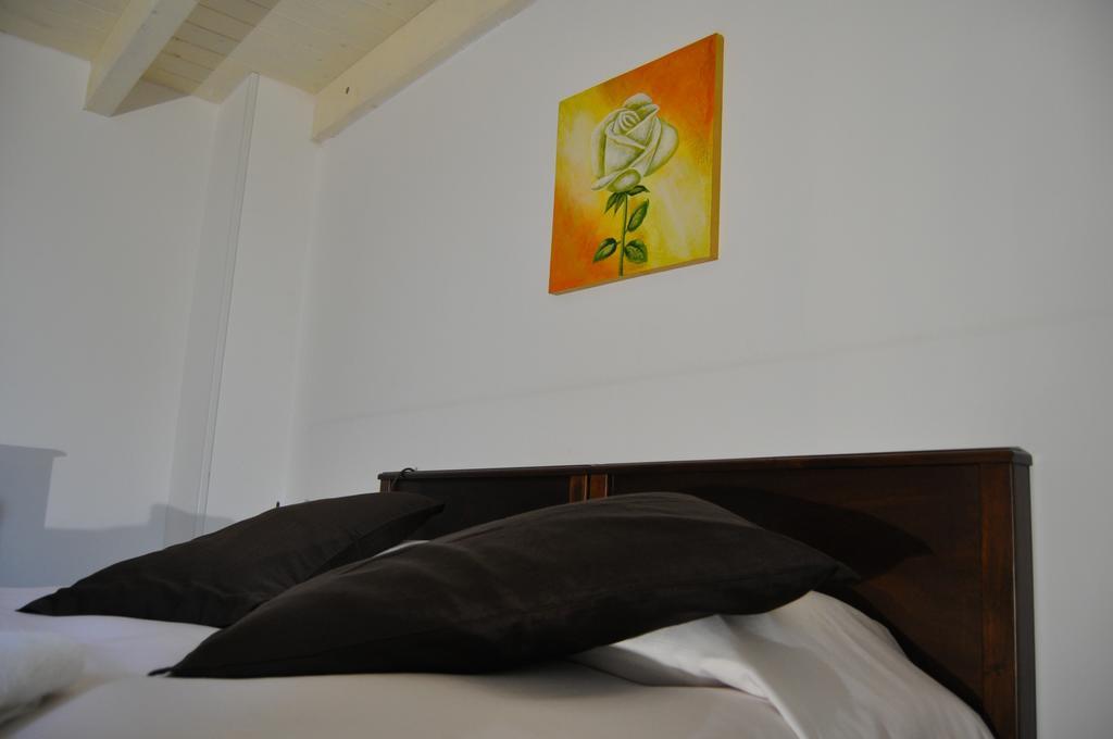 Bed & Breakfast Giardini Di Marzo เลชเช ภายนอก รูปภาพ