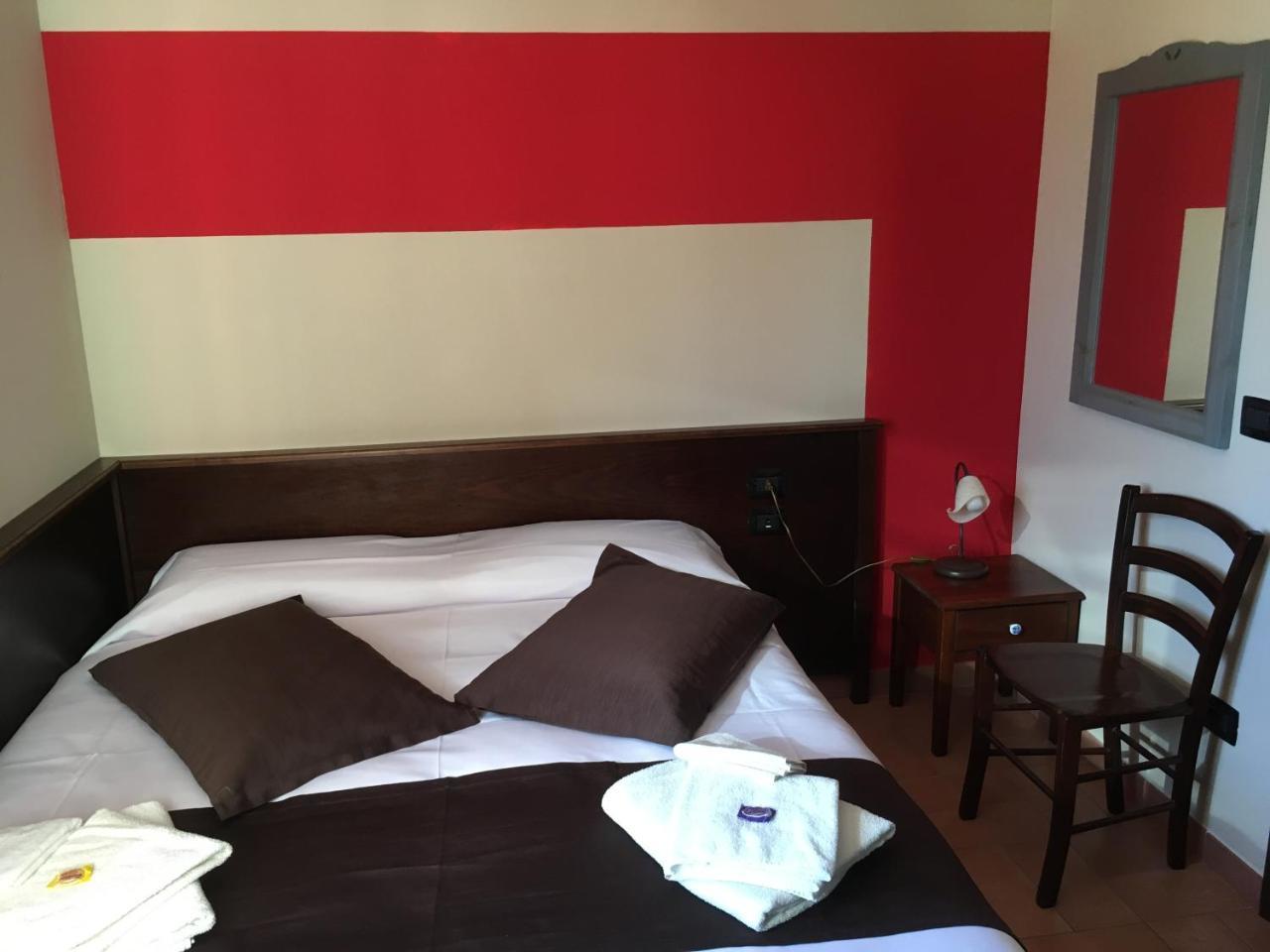 Bed & Breakfast Giardini Di Marzo เลชเช ภายนอก รูปภาพ